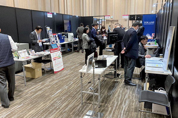 モトヤ展示会　会場の様子